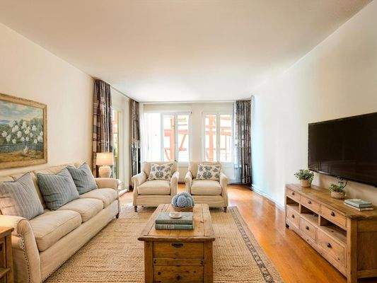 Einrichtungsbeispiel - Wohnzimmer