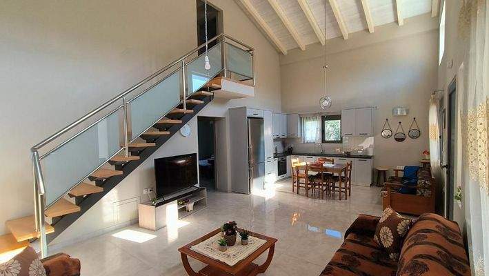 Kreta, Drapanias: Neubauhaus inmitten von Olivenhainen in Strandnähe zu verkaufen