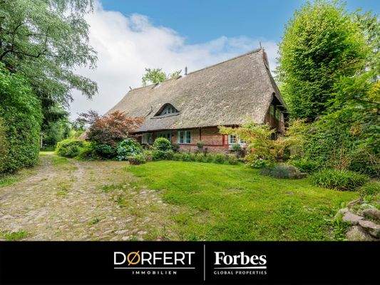 00Titelbild-Tangstedt-Denkmalgeschütztes-Reetdachhaus-mit Baugrundstück