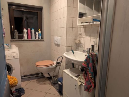 Badezimmer EG