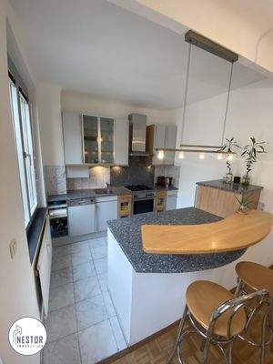 Küche mit Bar - Nestor Immobilien