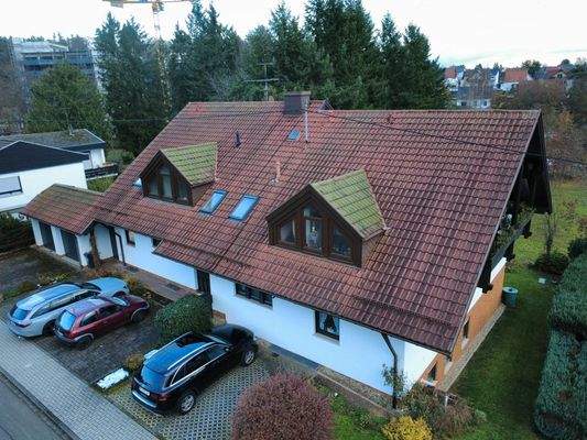 5241 - Ansicht mit Stellplätzen