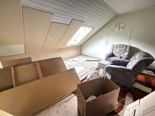 Ausbaufähiger Dachboden WHG 1 (2)