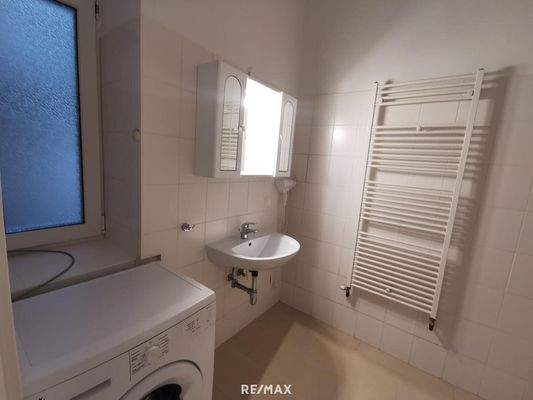 Badezimmer Ansicht 1