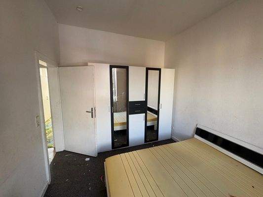 9f61e952-cd95-425b-abb9-ae980556b703