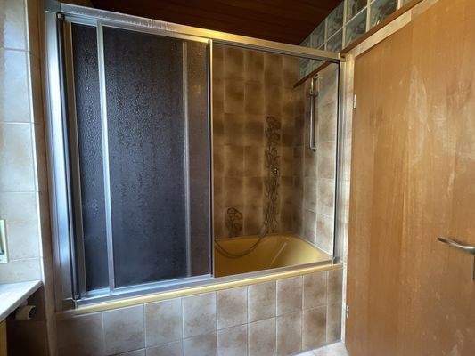 Bad 1 mit Wanne Whg. EG A2