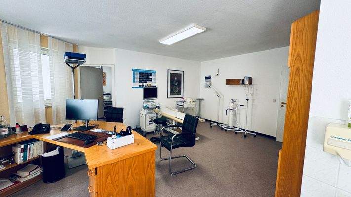 Büro / Behandlungszimmer