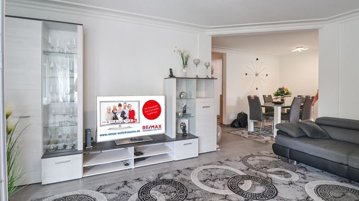 HP Wohnzimmer REMAX