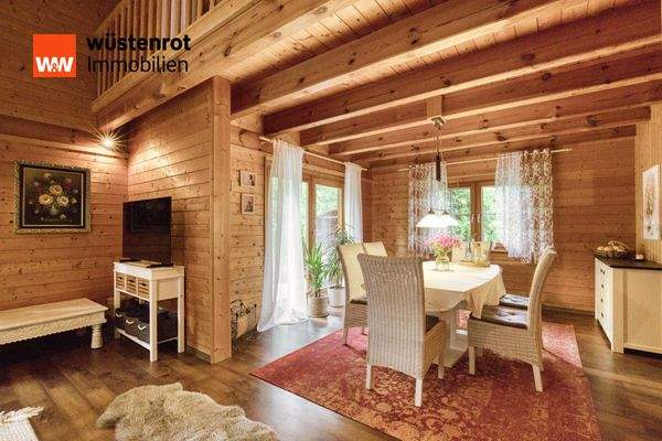 Haupthaus: Essbereich