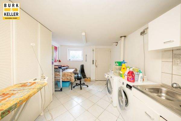 Keller Waschküche mit Gartenzugang