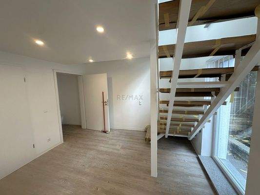 EG Aufgang ins DG hinteres Haus