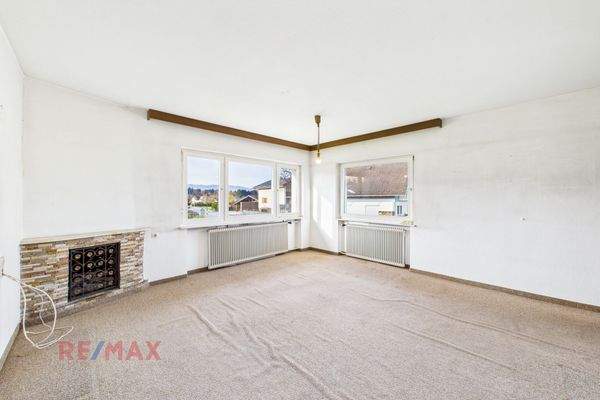 Wohnbereich mit Holzkamin