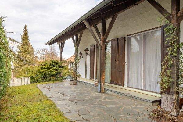 Großzügiges Wohnhaus mit Garten, Wintergarten & PV – ruhig gelegenes Raumwunder