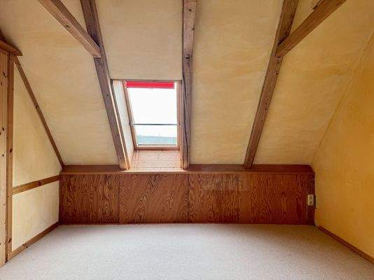 Wohnraum mit Einbauschränken