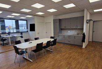 2 Büros + 1 Besprechungsraum inkl. Teeküche