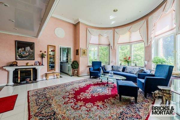 Einzigartiger Wohnbereich mit Erker