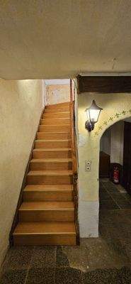 Treppe zum 1. Obergeschoss