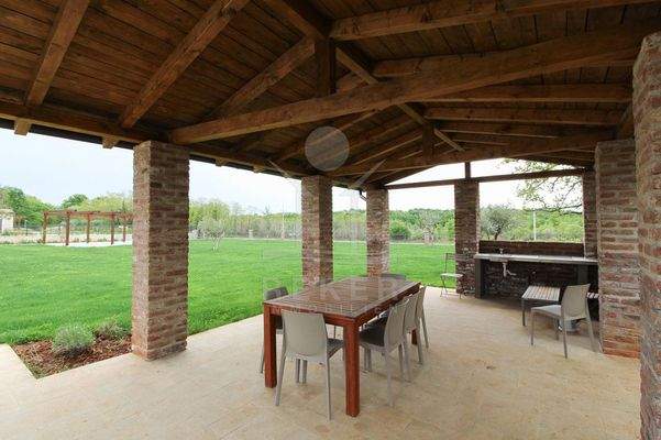 Überdachte Terrasse