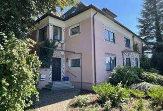 Großzügig mit Bauplatz in Bi-B