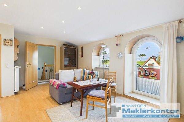 Wohnbereich Einliegerwohnung/Zugang zum Balkon