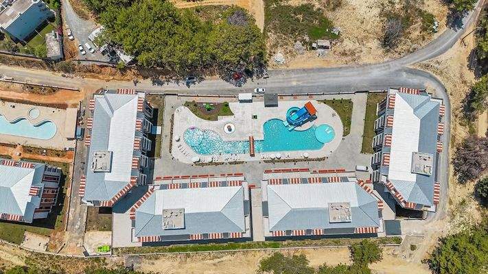 Turquoise Property37.jpg