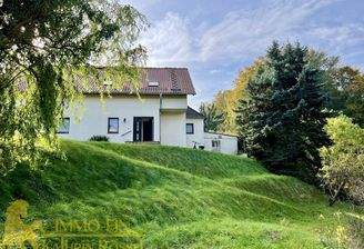 Nordansicht - Blick vom Garten auf das Wohnhaus (N)