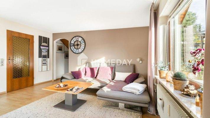 1. OG Wohnzimmer 1 2