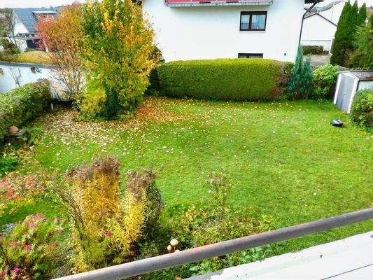 Spielwiese/Garten  - viel Platz für Erholung