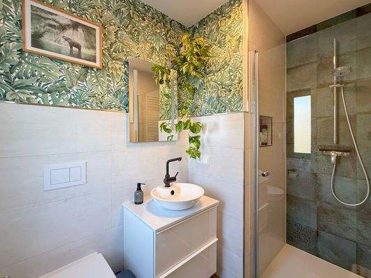 Gästebad mit Dusche