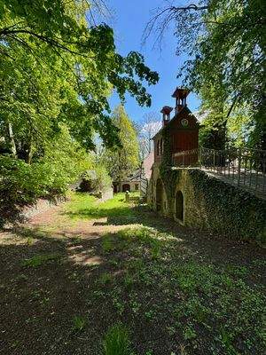 Blick auf Bergbauobjekte