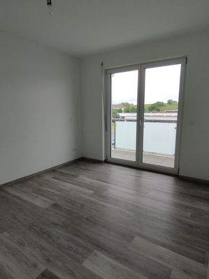 Schlafzimmer mit Balkon.jpg