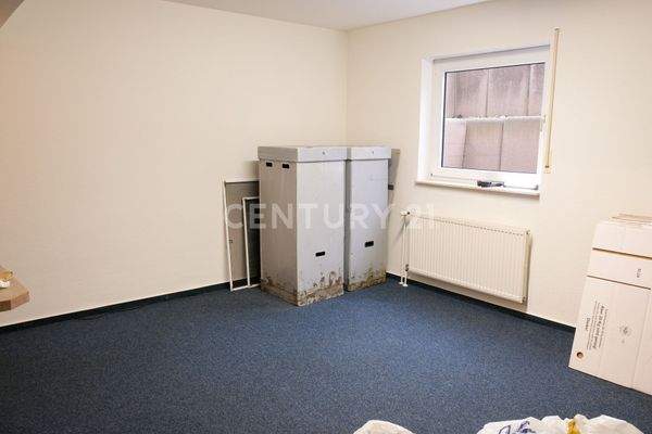 Büroraum mit viel Platz