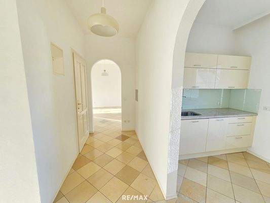 Von der Küche ins Wohnzimmer