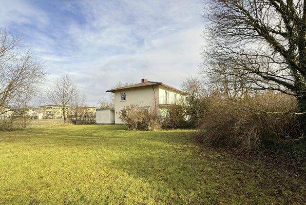 Westansicht mit Traumgarten