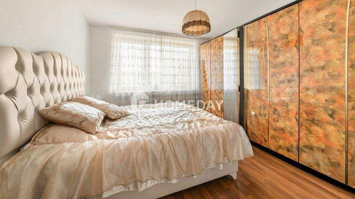 Elternschlafzimmer 2-1