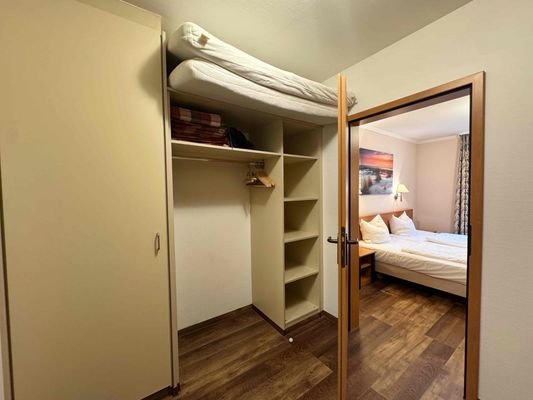 begehbarer Kleiderschrank