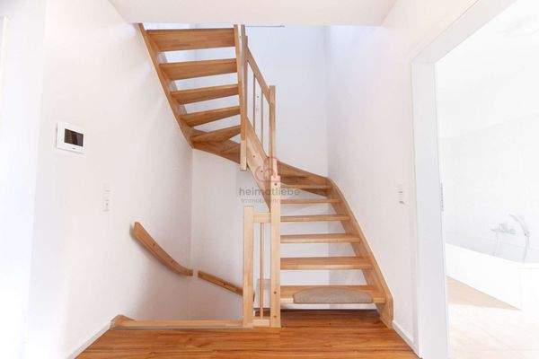 Treppenhaus im 1. OG