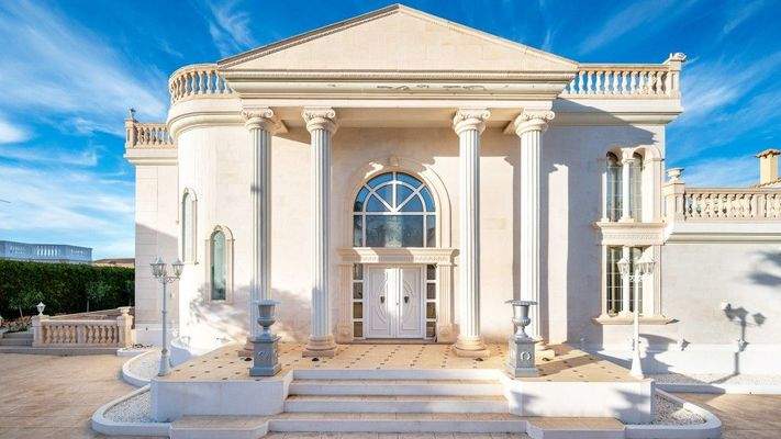 Luxusvilla mit Meerblick zum Verkauf in Sa Torre, Lluchmajor, Mallorca