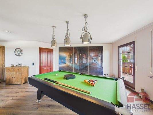 mit Zugang auf den Balkon