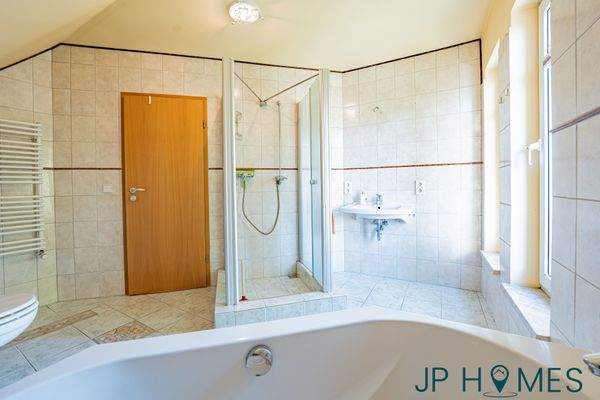 Badezimmer Perspektive 2