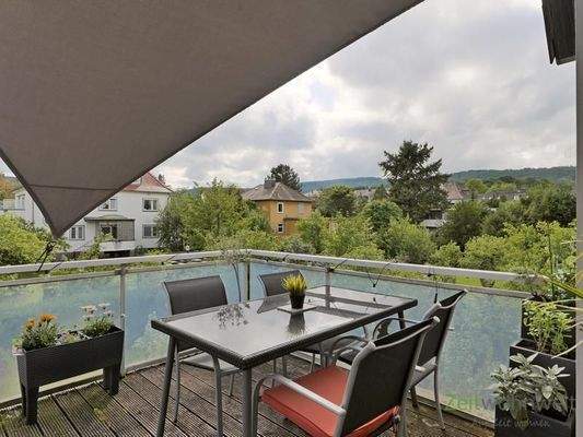 Dachbalkon mit Sonnensegel