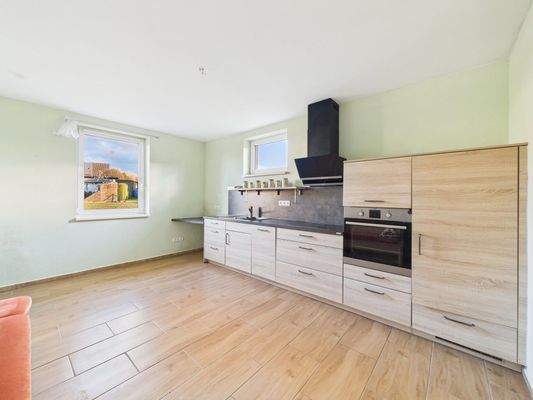 Küche mit moderner EBK