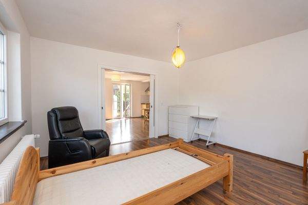 Schlafzimmer_Balkon_EG