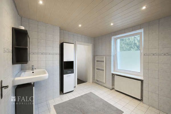 Badezimmer_1OG_Wohnung oben