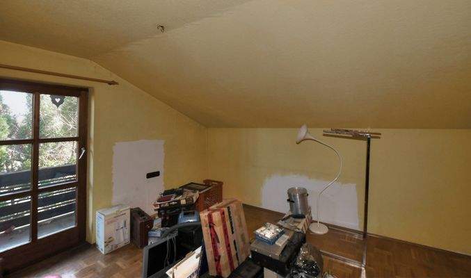 weiterer Wohnraum im Obergeschoss, ebenfalls mit Zugang zum Ostbalkon