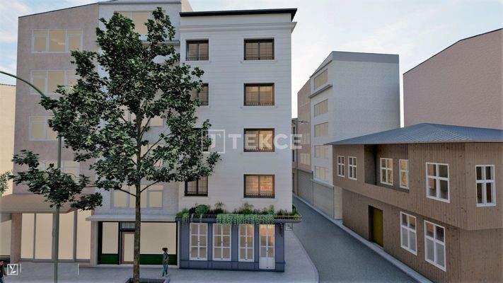 Apartment Building 200 Meters to The Coast in Istanbul