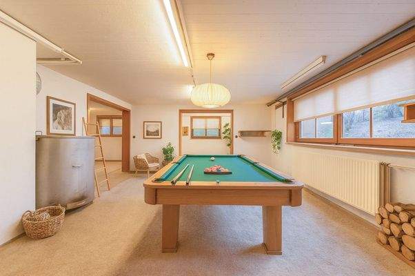 Hobbyraum virtuell möbliert