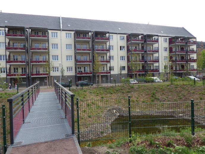 Aufzug & großer Balkon - barrierefreie 2-Zimmer-Wohnung in Elbnähe