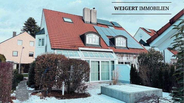 VorderansichtGebäude