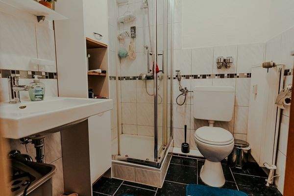 Beispiel einer Etagenwohnung – Badezimmer